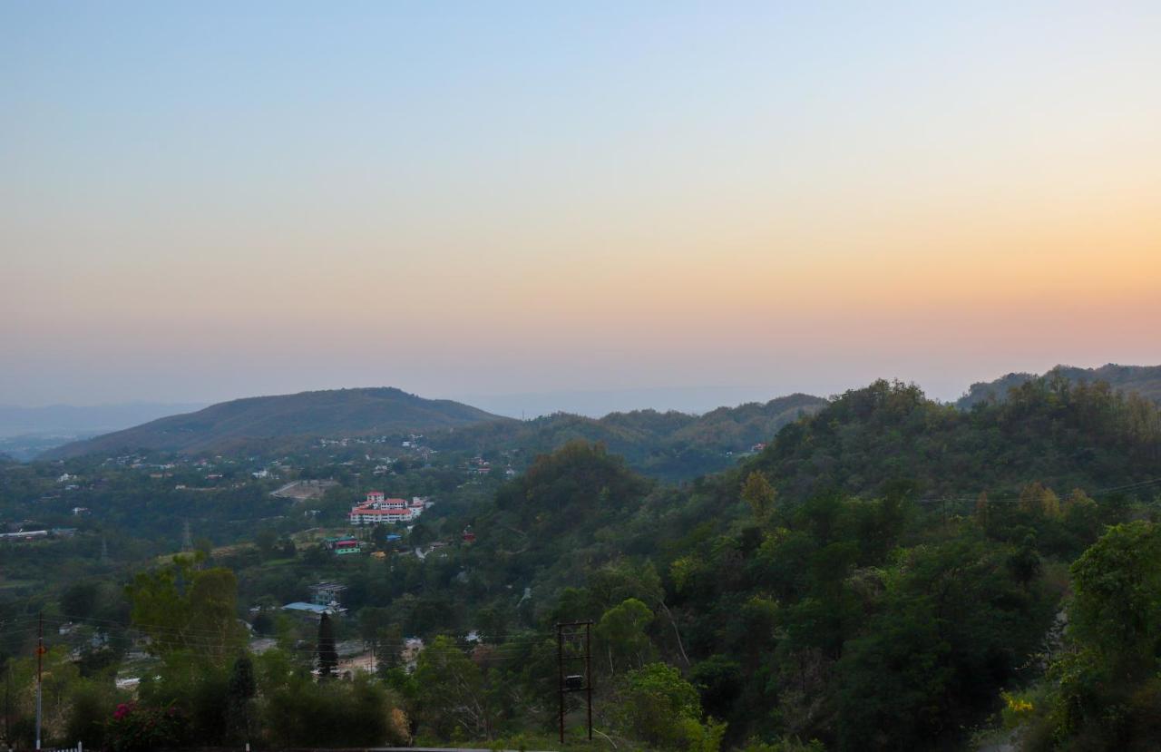 Saffronstays Mystic Homes, Dehradun Luaran gambar